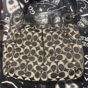 Coach Black and Cream Signature Shoulder Bag